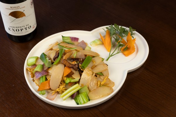 PASTA DE ARROZ SALTEADO CON TOCINO