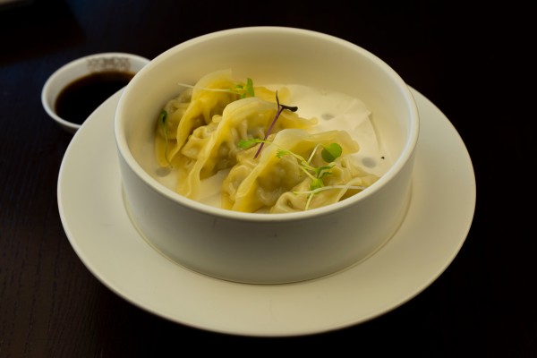 GYOZA DE POLLO Y VERDURAS 3/UND