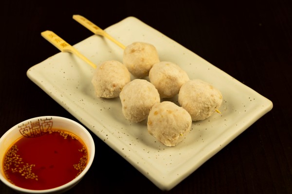 ODEN ALBONDIGAS DE CERDO Y CHAMPIÑONES 1/UND