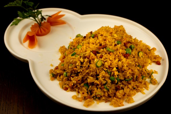 ARROZ SALTEADA CON SHACHA