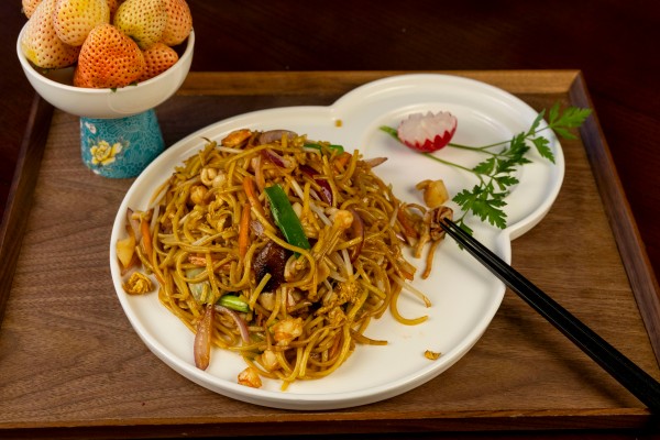 PASTA SALTEADA CON MARISCO